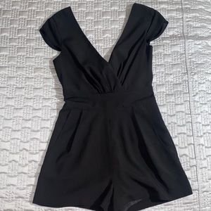 Bebe Tie Back Romper ✨